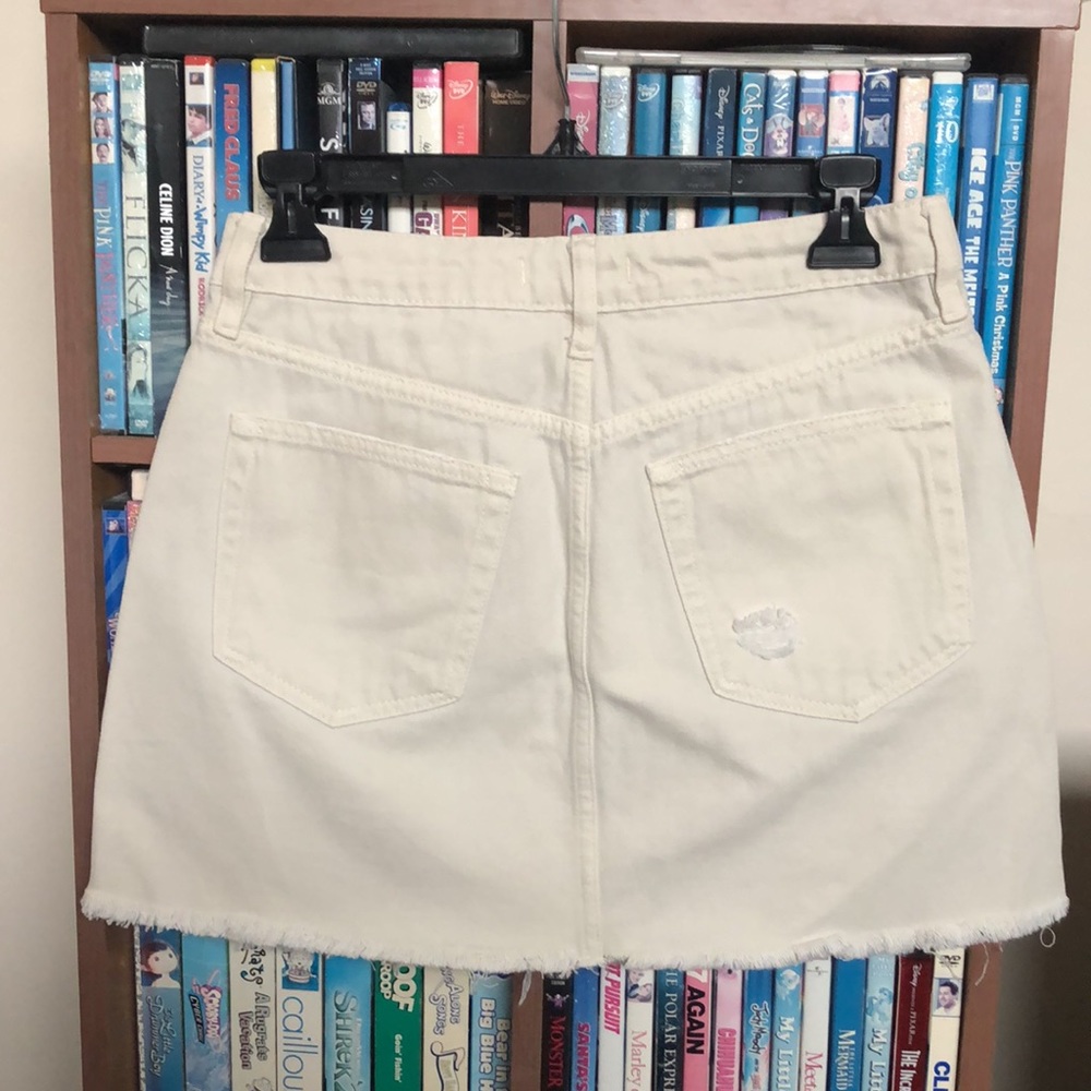 We The Free Off White Distressed Button Fly High Rise Denim Skirt Sz 27 - Picture 9 of 13